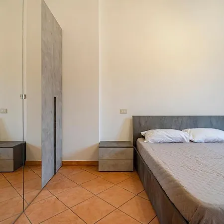 Elegant Certosa - 5 Minutes From The Duomo Apartman